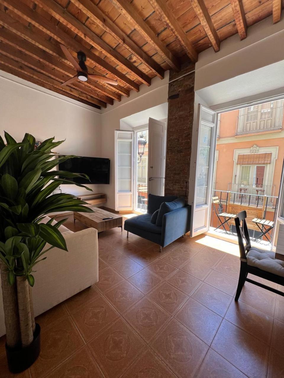 Casa Naty, Espacioso Renovado Apartamento En El Centro De Màlaga Exteriér fotografie